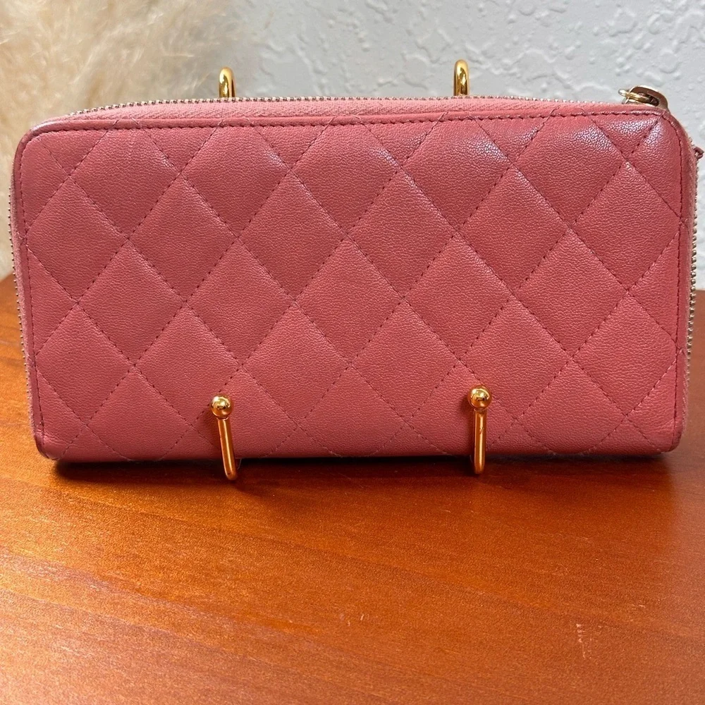 CHANEL 19 Zip Around Wallet in Blush Apricot Pink Matelasse Lambskin Authentic